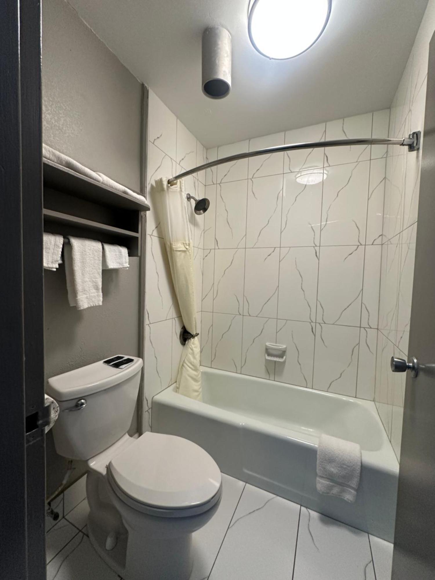 Executive Inn Locust Grove By Capital O Buitenkant foto